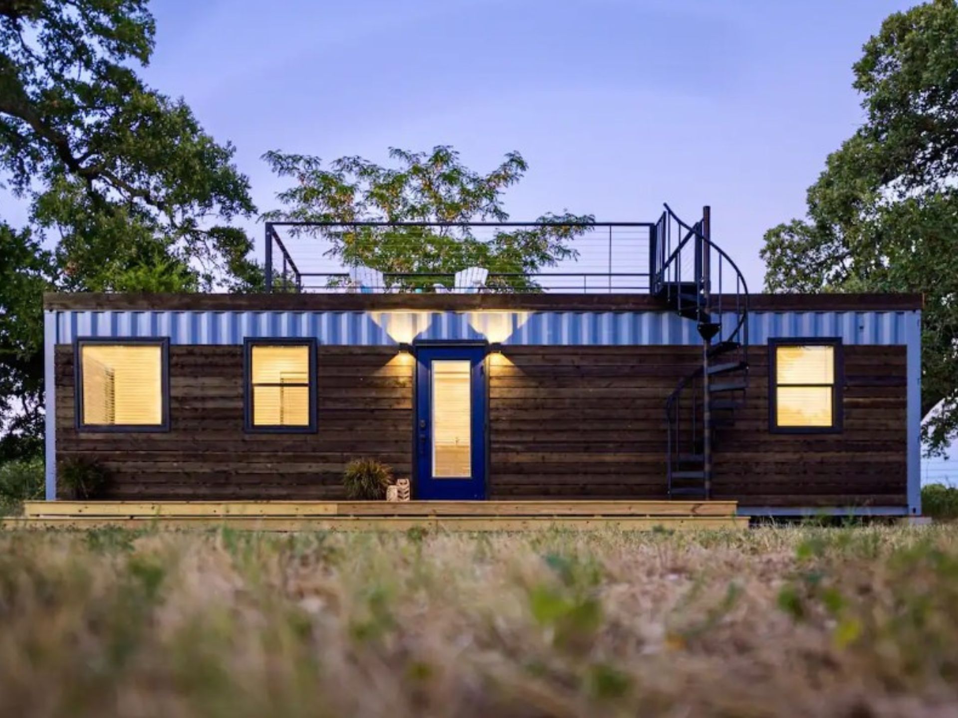 It’s Time For A Holiday In This Beautiful Coastal Container House
