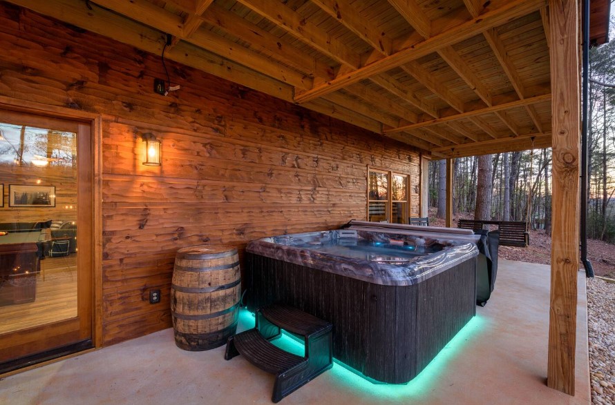 hot tub outside of the cabin