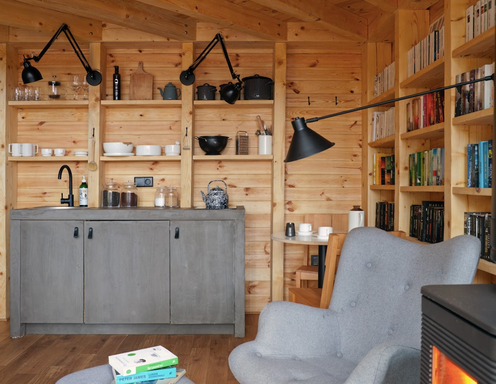 Cozy kitchen with built.in exposed shelves