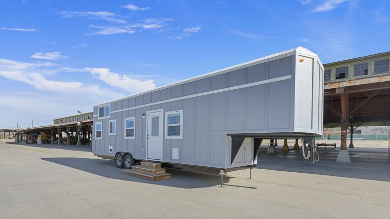 Great but simple house on the wheels, in a grey color