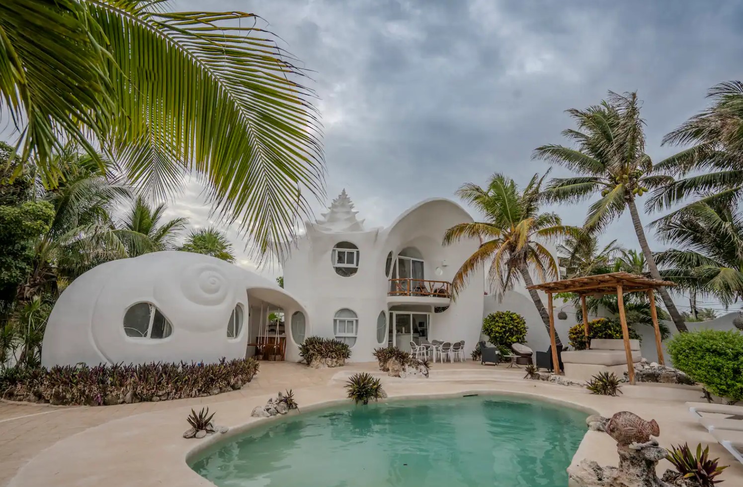 Shell house with a pool