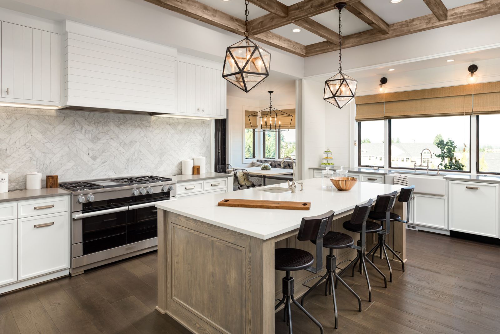 Kitchen with a wooden island and a sleek design