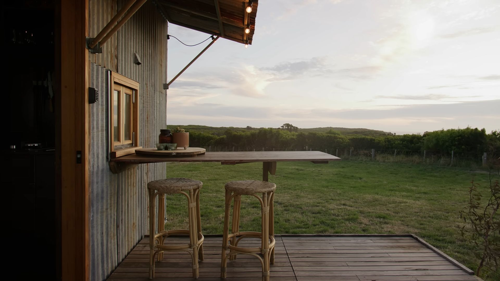 dining nook out on the porch