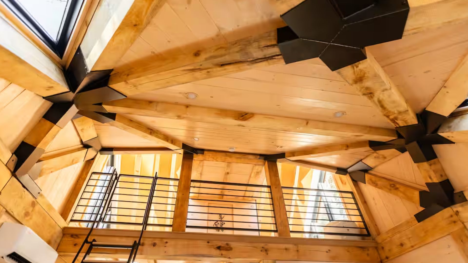 stunning ceiling with industrial beams