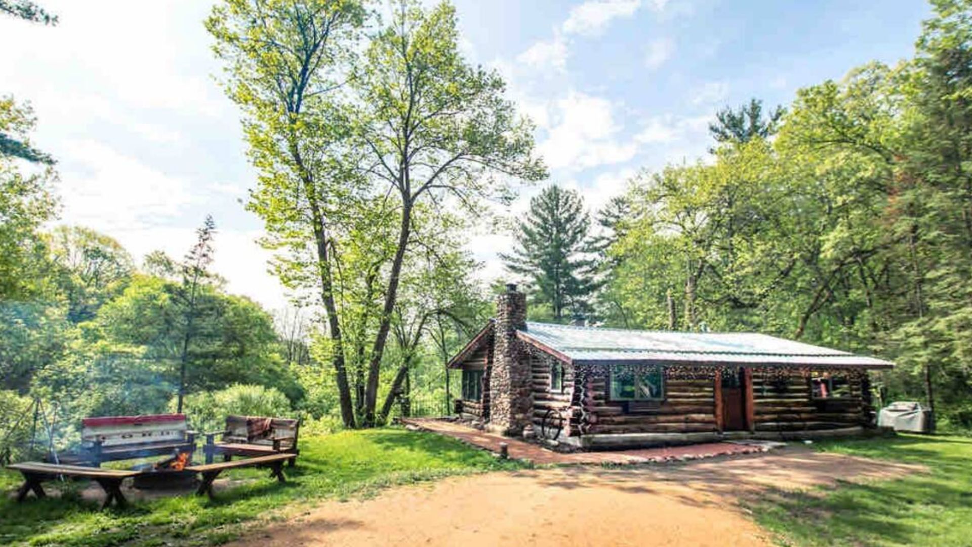 One story log cabin