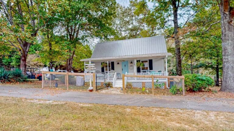 The Only Thing This Cottage Is Missing Is You Sipping A Pina Colada On The Porch