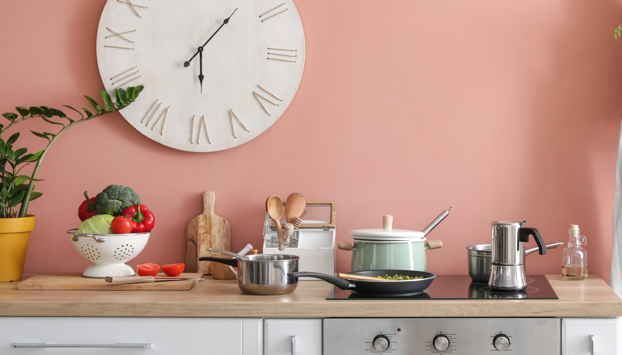 huge wall clock as kitchen statement piece