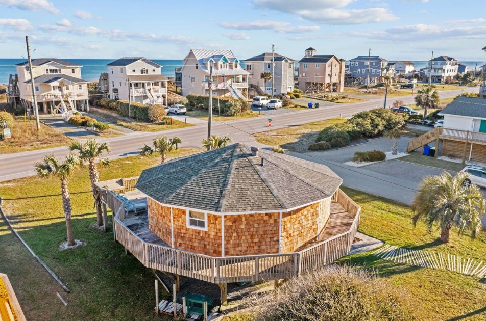 round home near the beach