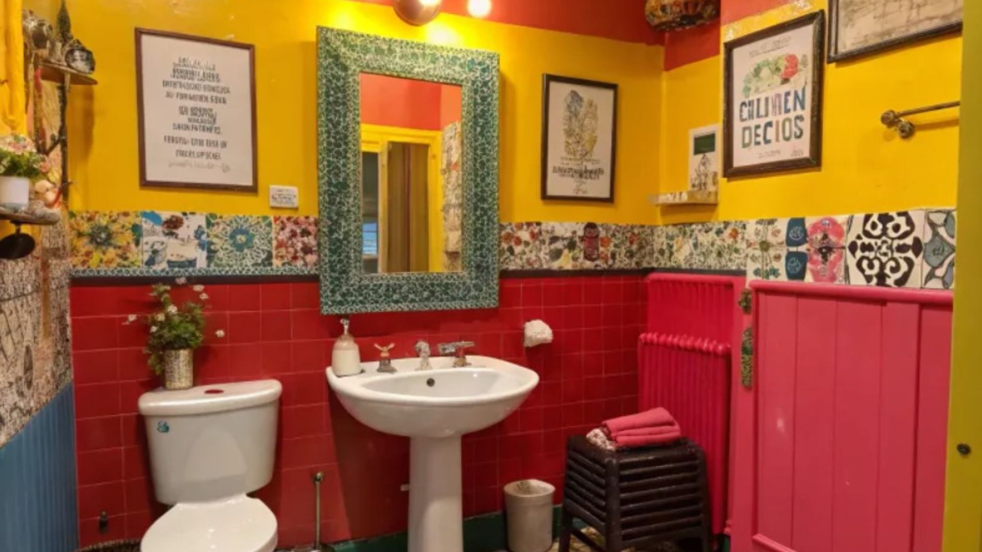 bathroom with clashing colors