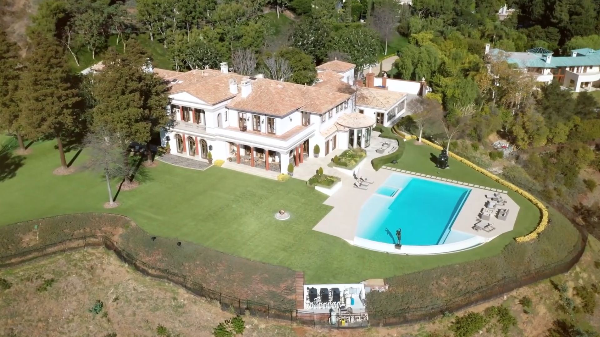 Adele’s Beverly Hills Mansion