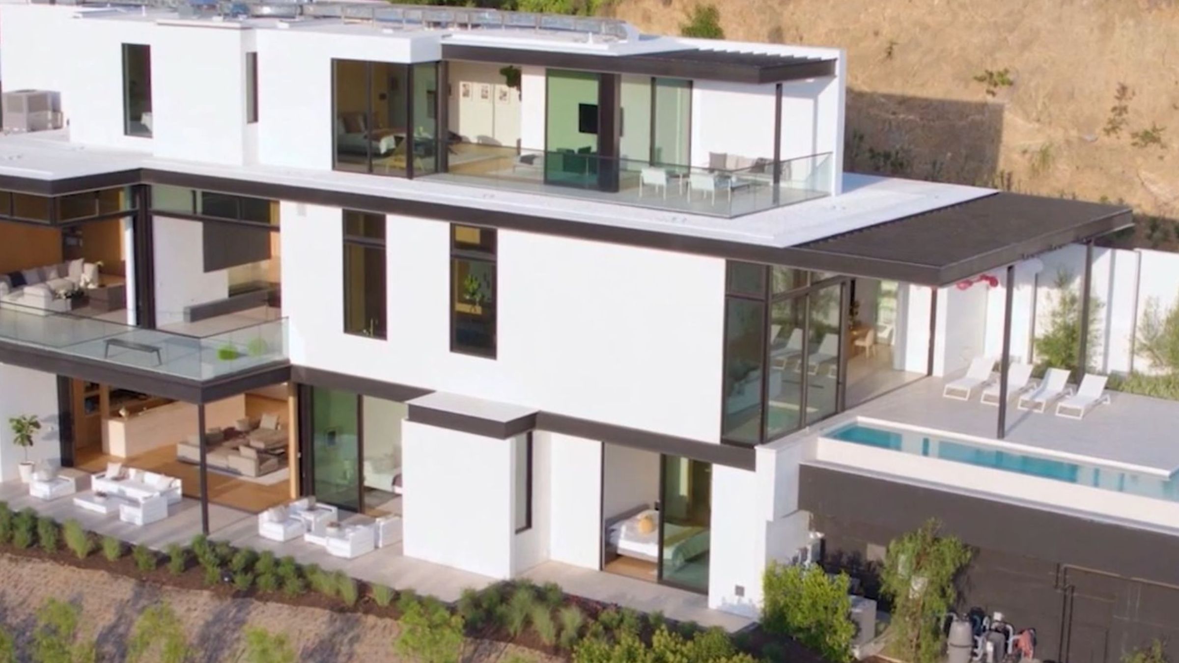 ariana grande's mansion