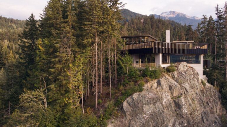 5 Clifftop Homes That Will Show You What It’s Like To Live On The Edge