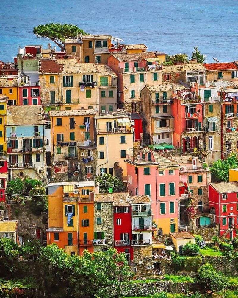 Cinque Terre’s Vibrant Villages