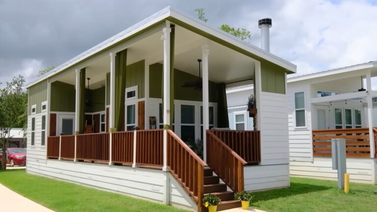 I Wish I Could Retire Right Now And Spend My Day In This Adorable Little House