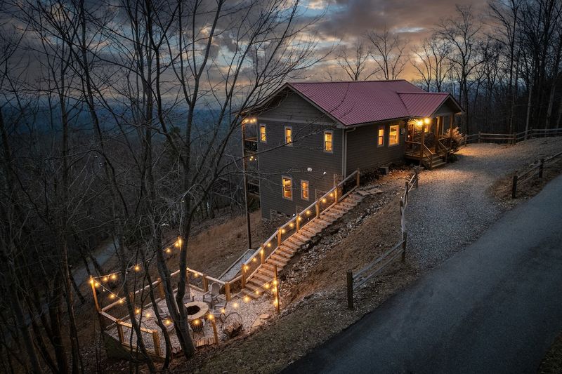 Mystic Mountain Cabin