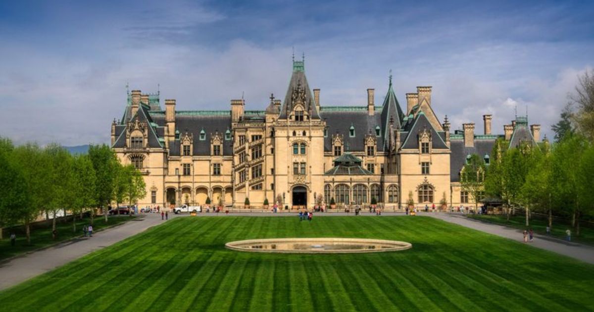 9 Most Stunning Stately Homes Across The US You Need to See