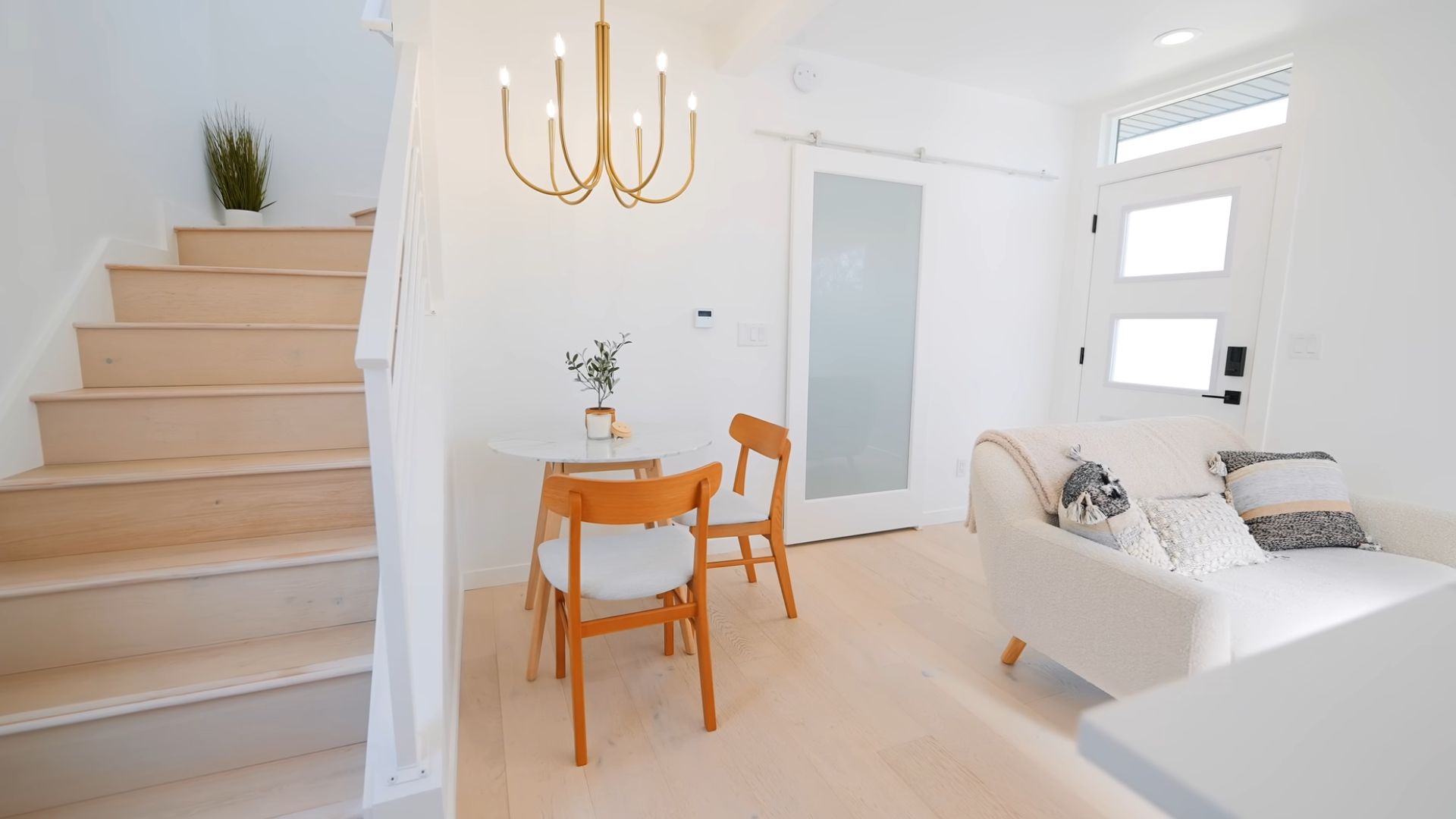 beautiful white living room