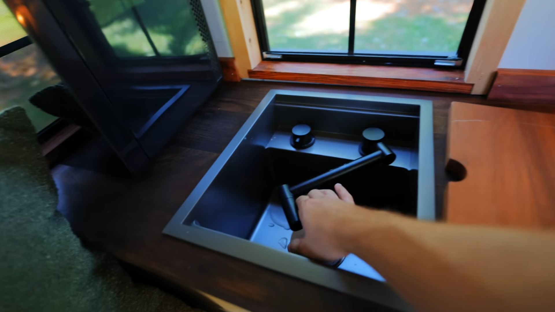 disappearing black sink