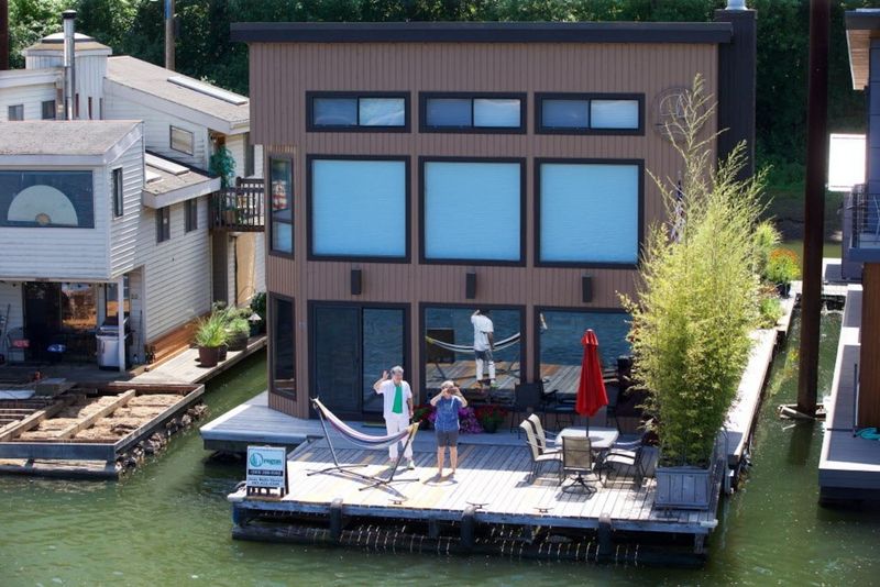 The Floating House, Oregon