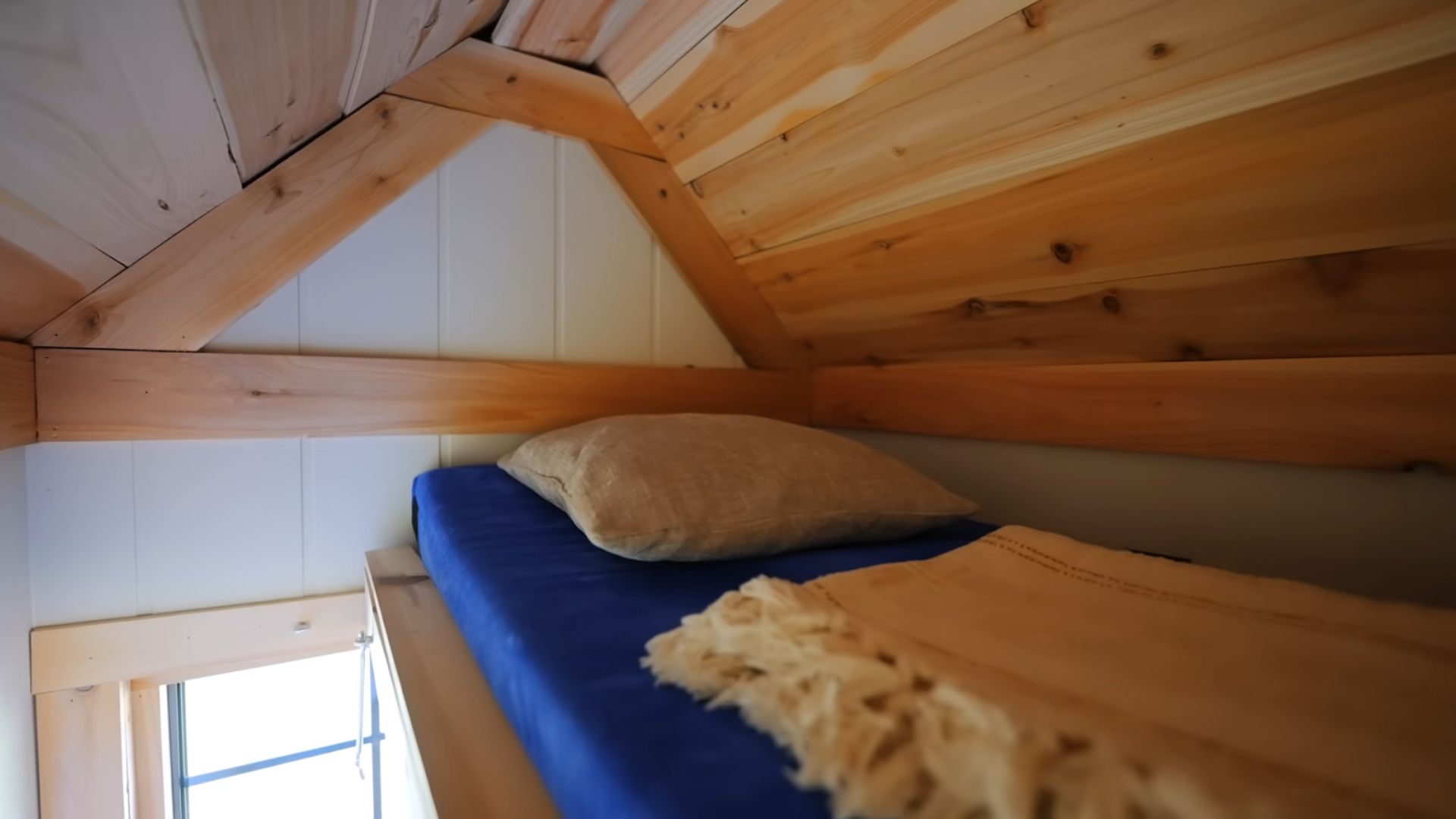 floor bed on the tiny loft