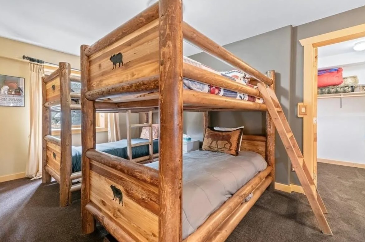 bedroom with bunk beds