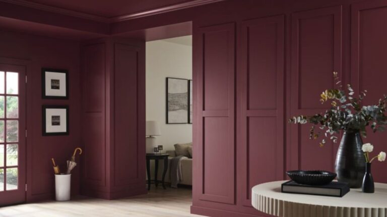 27 Rooms That Prove Color Drenching Makes Small Spaces Look Bigger