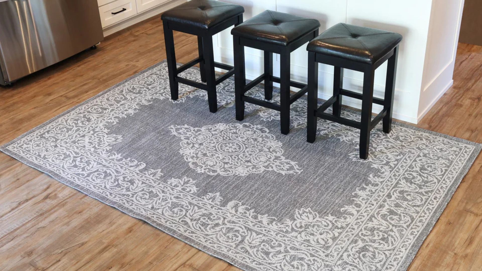 lovely grey area rug