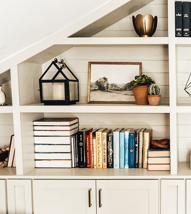 Built-In Bookshelves