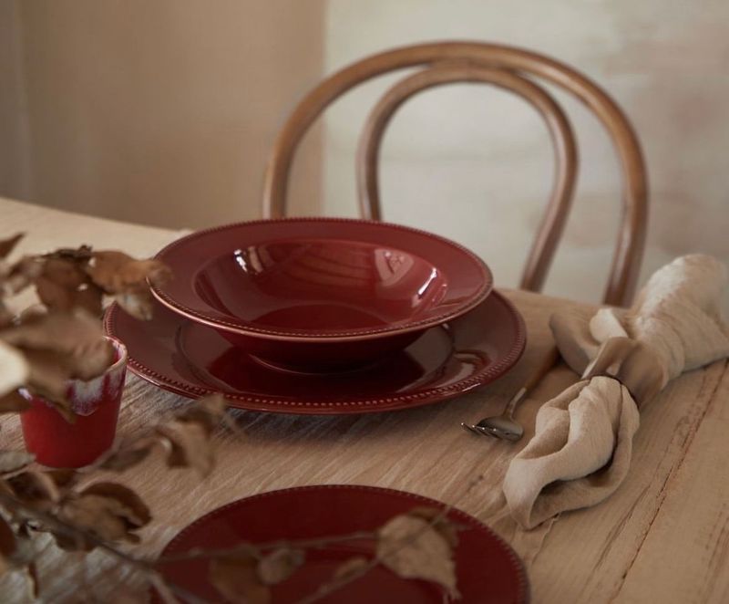 Burgundy Tableware