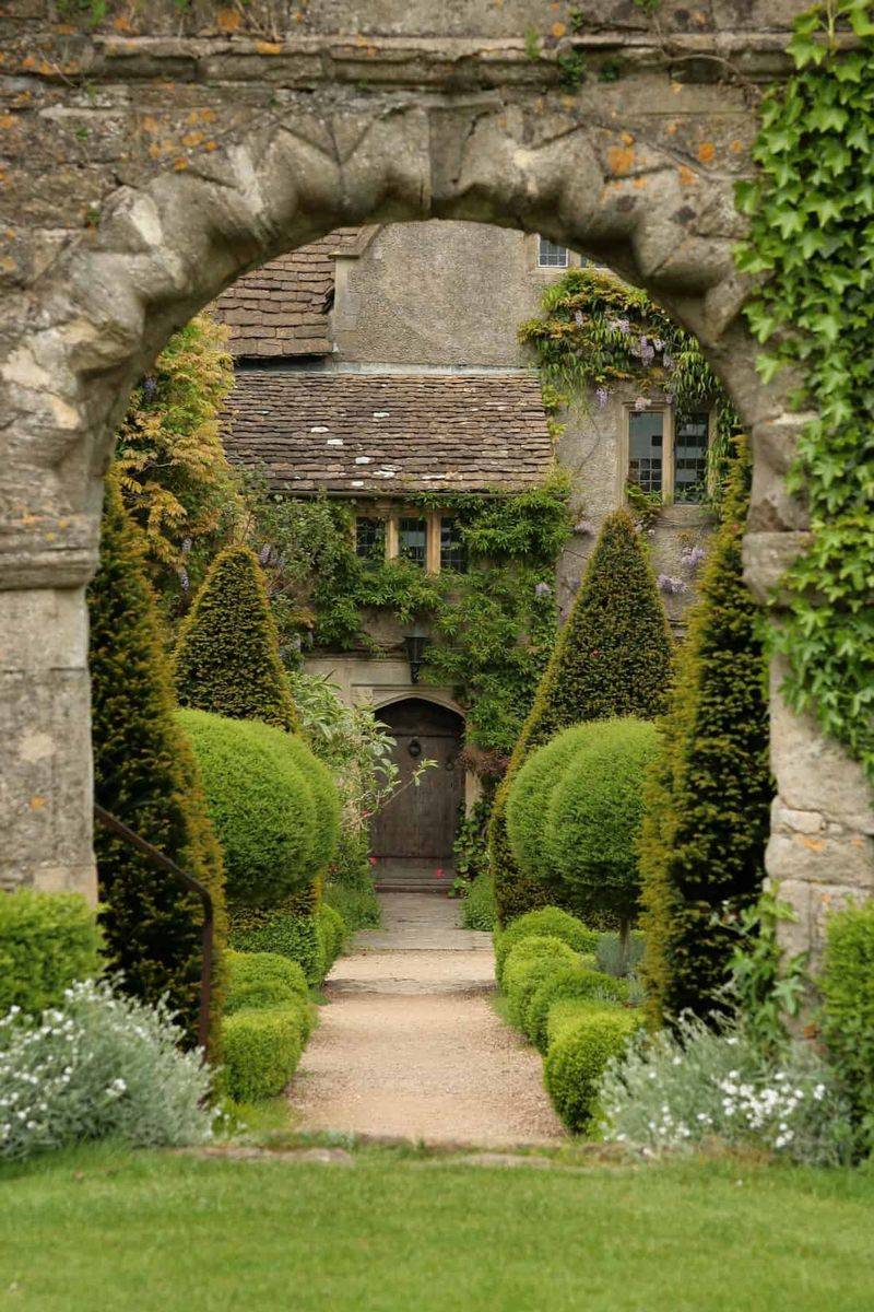 Celtic Knot Garden Arch