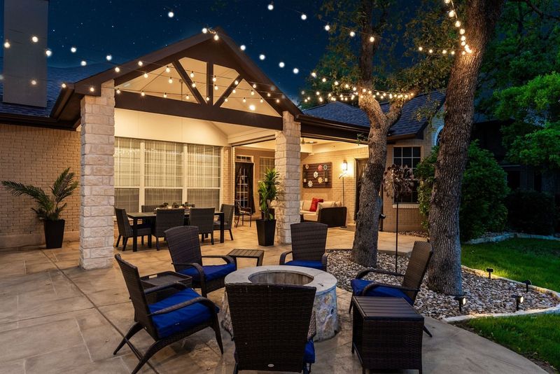 Create Outdoor Living Spaces