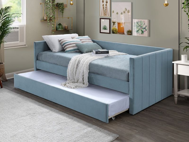 Daybed with Trundle