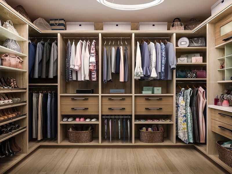 Designer Walk-In Closet