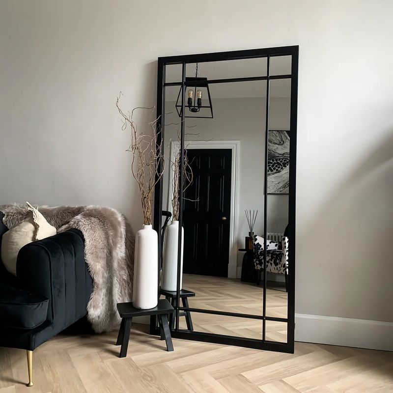 Elegant Mirror Setup