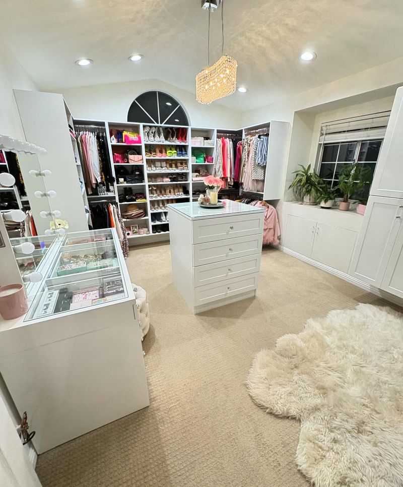 Fashionable Walk-In Closet