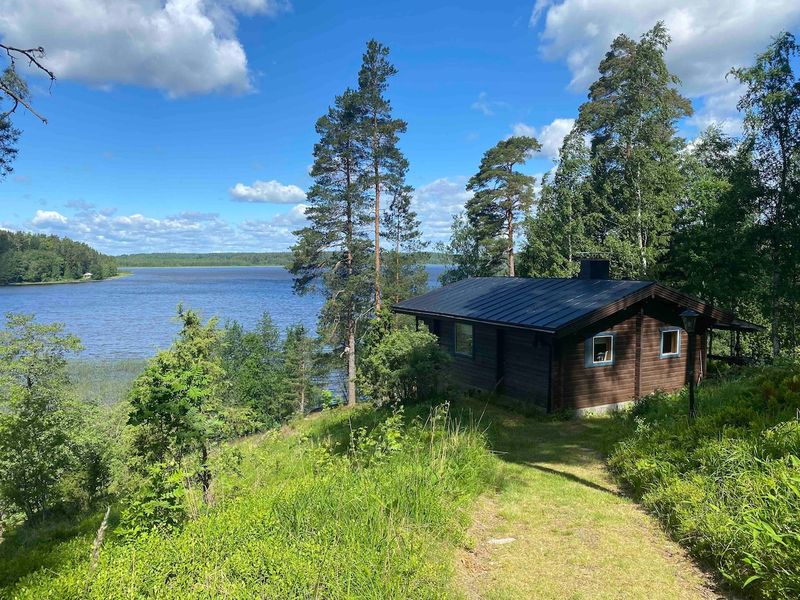 Finnish Lakeside Cabin, Finland