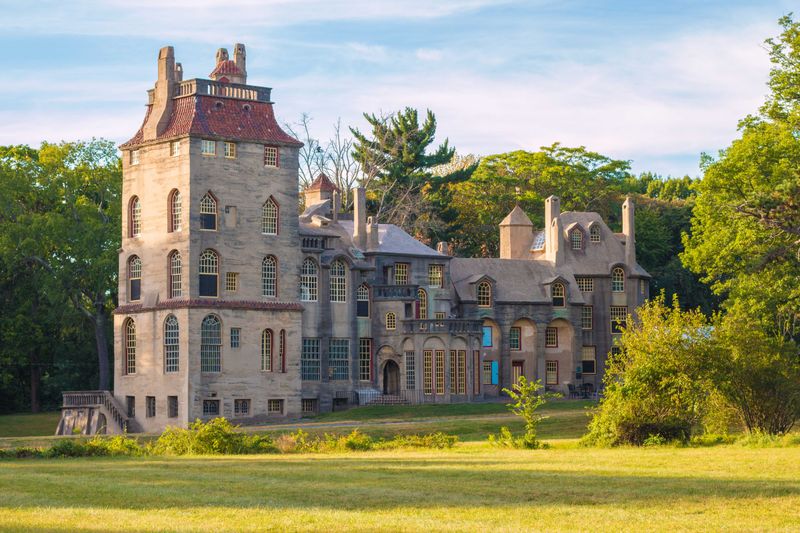 Fonthill Castle