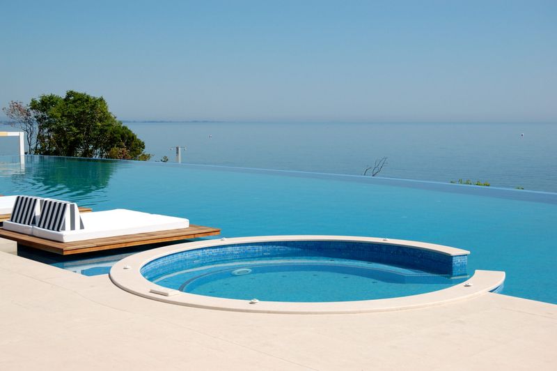 Grecian Pool with Infinity Edge