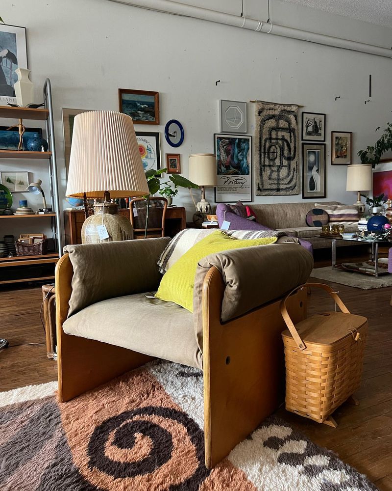 Incorporate Vintage Finds