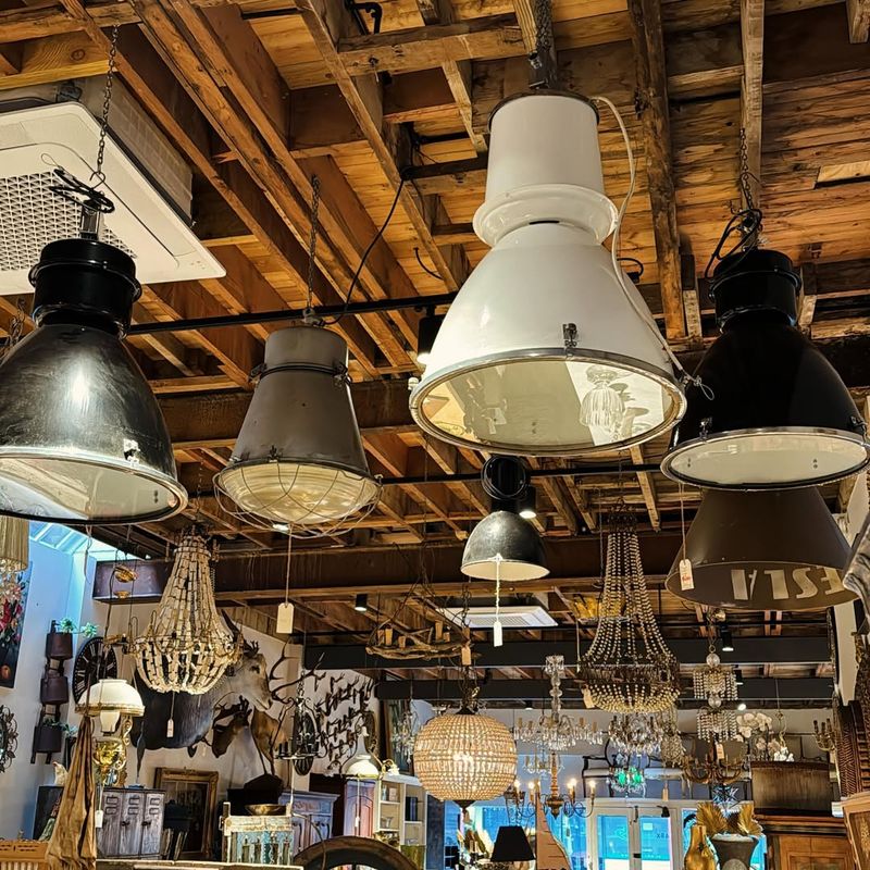 Industrial Lighting Fixtures