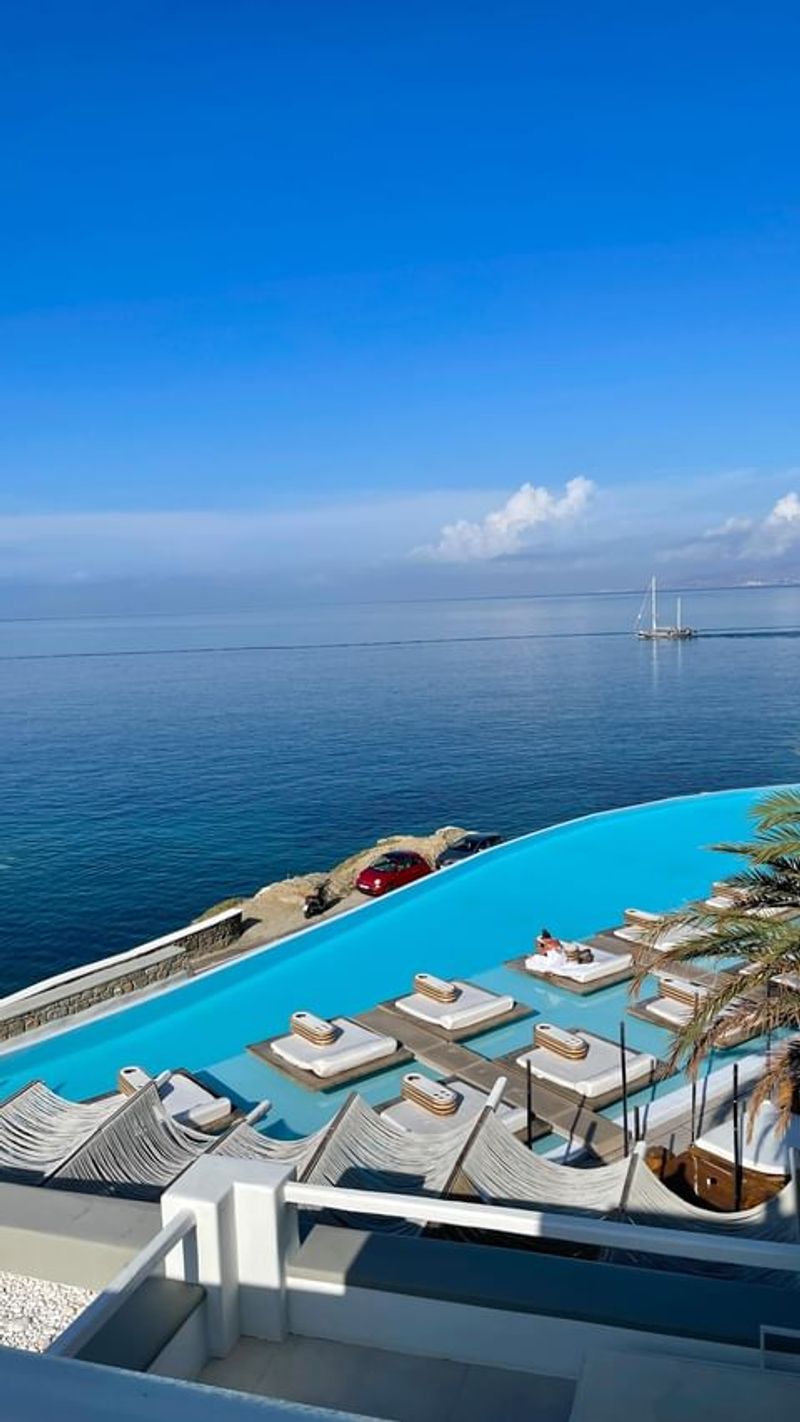 Infinity Pool Overlooking the Ocean