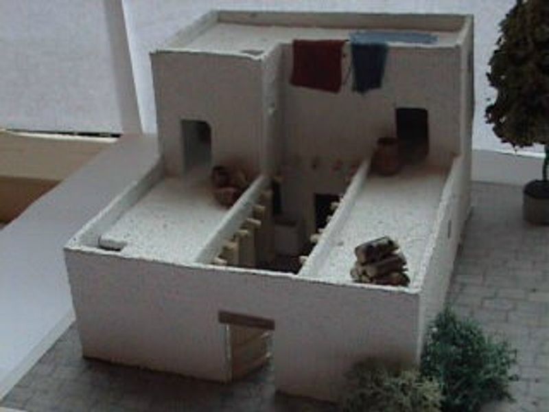 Mesopotamian Courtyard House