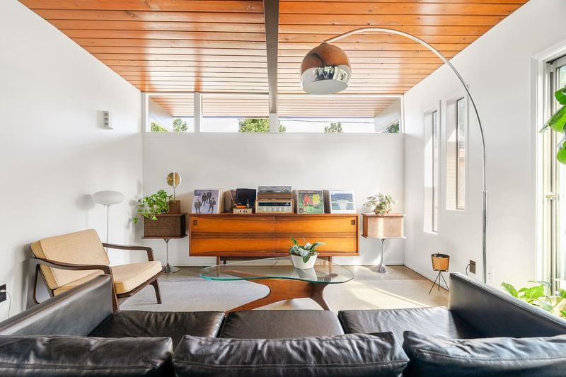 Mid-Century Modern Marvel