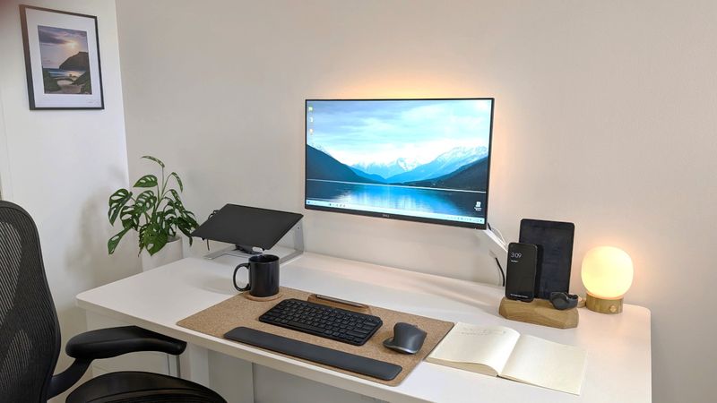 Minimalist Desk Area