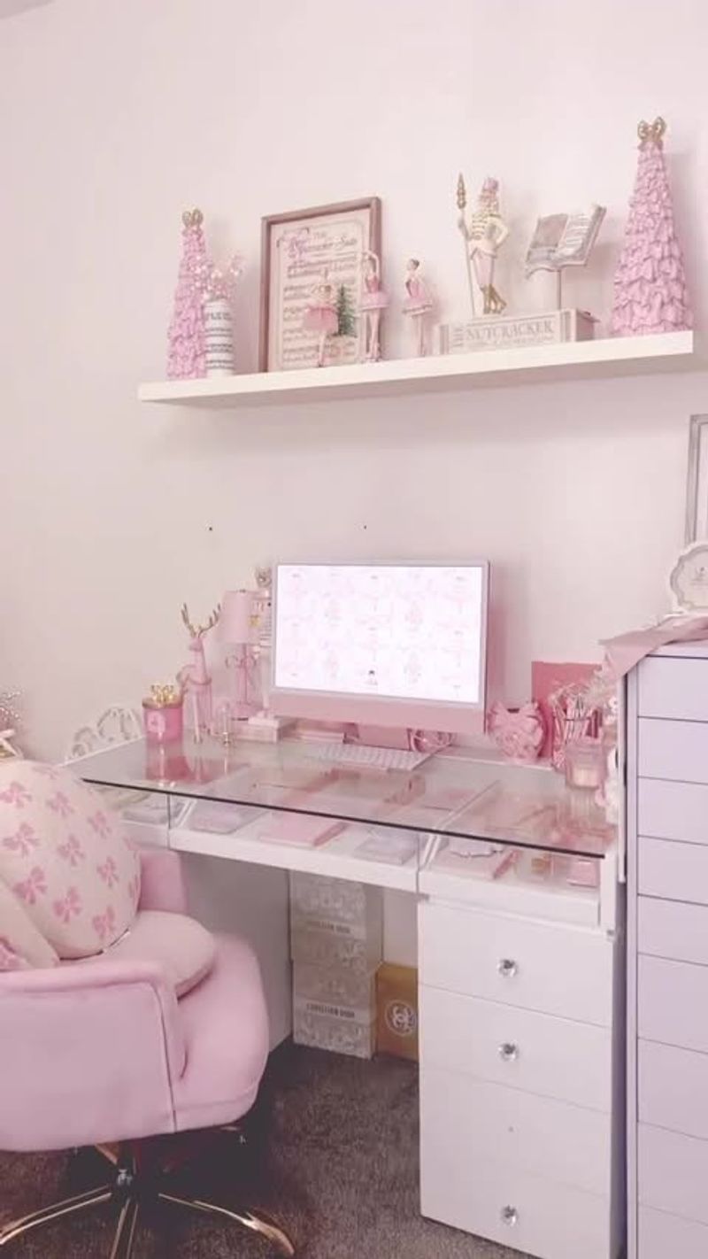 Modern Pink Desk Accessories