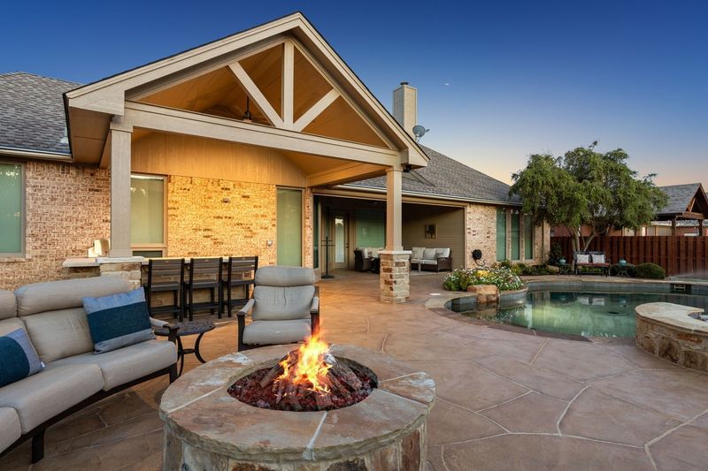 Outdoor Fire Pit Area