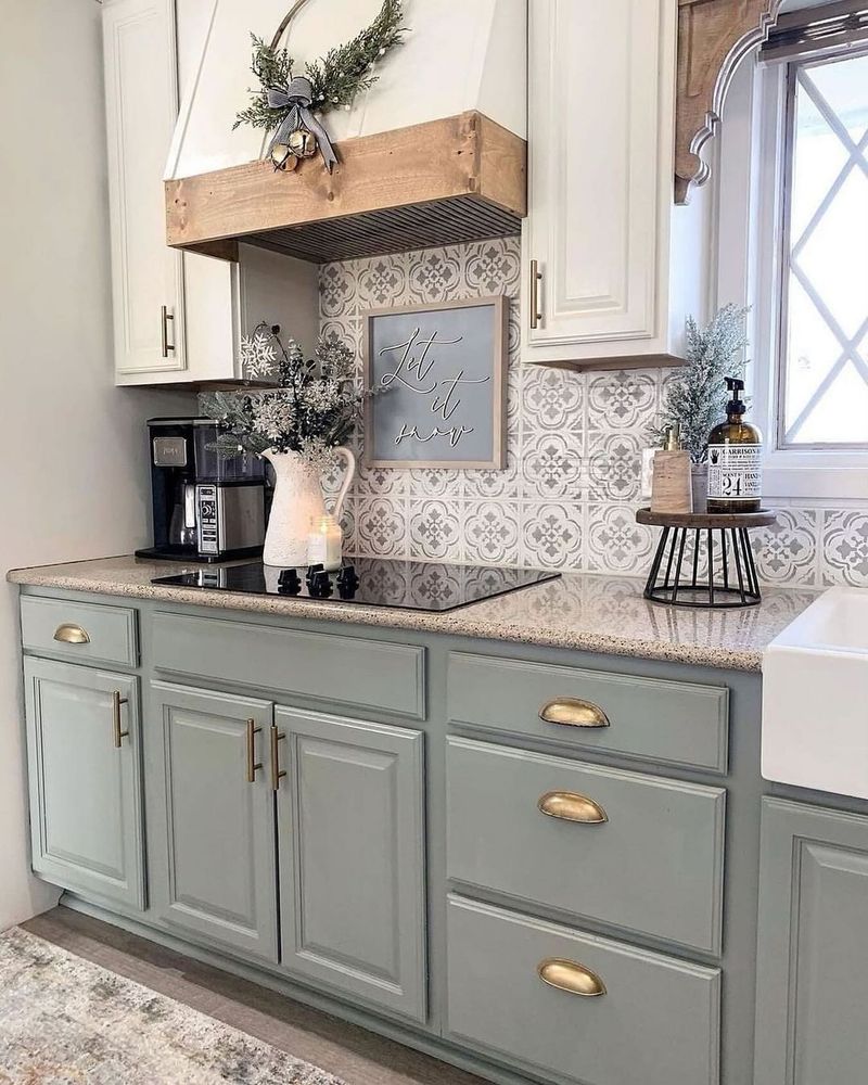 Patterned Tile Backsplash