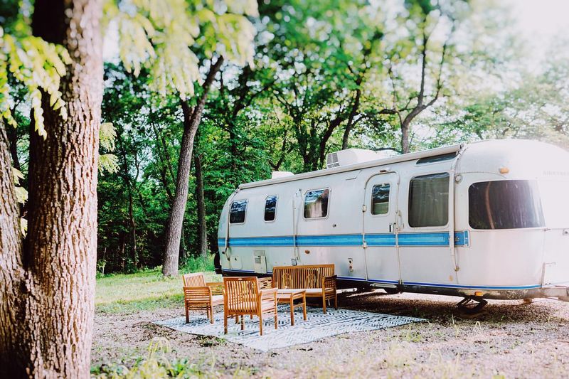 Retro Airstream Oasis