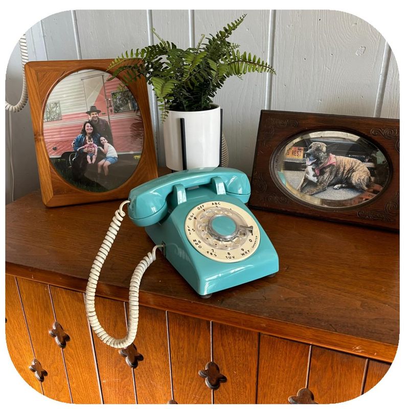 Retro Rotary Telephone