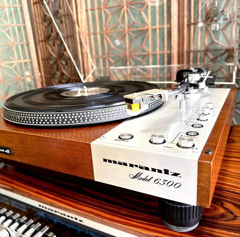 Retro Vinyl Record Player